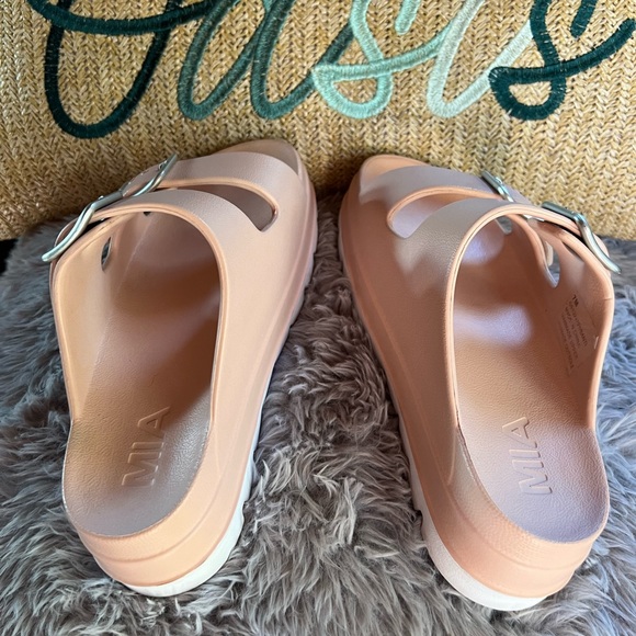 Mia Santi Double Buckle Platform Sandals - BLUSH- Size 7 - Picture 2 of 8